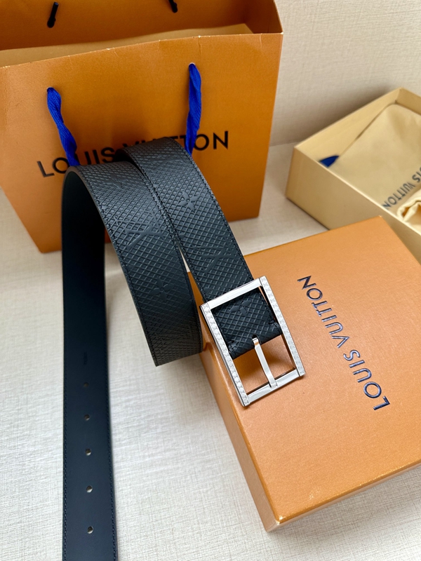 激安ルイヴィトンベルト背面デザイン